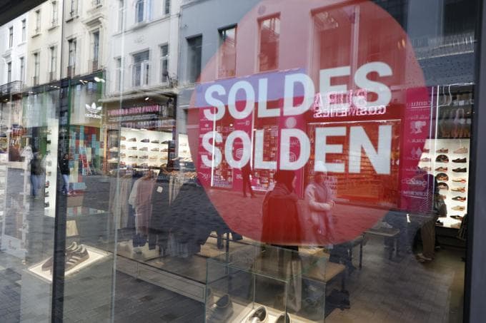 Raad van State veroordeelt soldenregeling tot de prullenmand