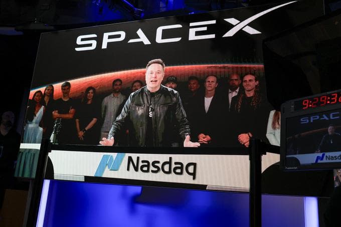 Beursgang SpaceX maakt van Elon Musk eerste biljonair ooit