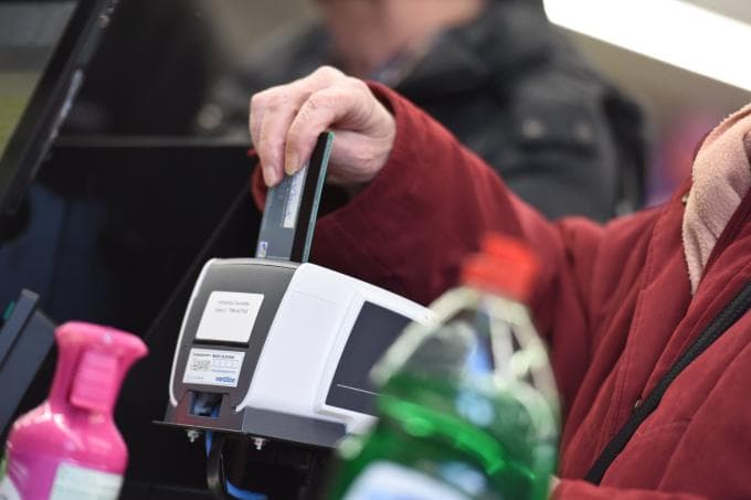 Wirwar van elektronische betalingen voor handelaars: ‘Denk goed na of je Visa en Mastercard nodig hebt’