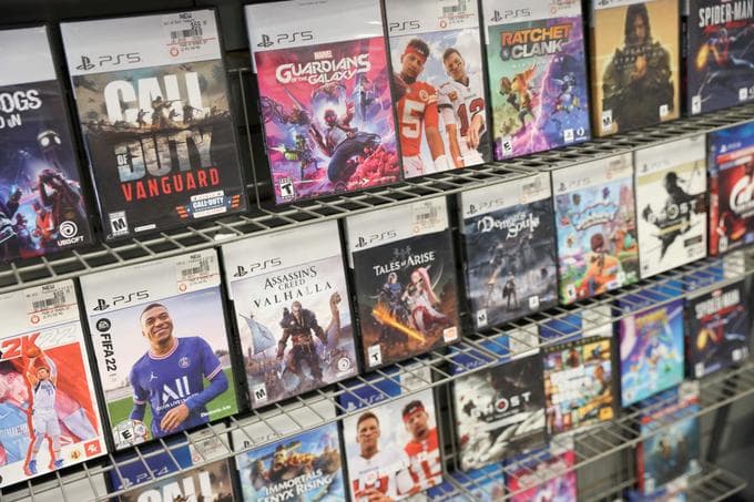 PlayStation bant de schijfjes: wat moet u weten wanneer u digitale games en andere media koopt
