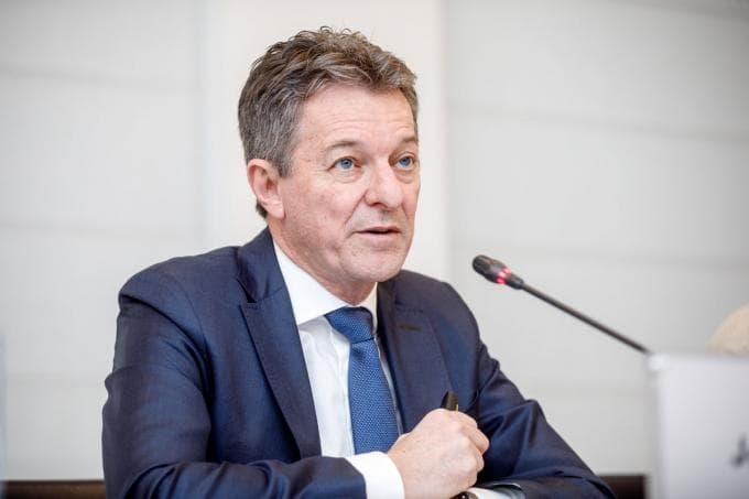Voorzichtig KBC dekt zich in tegen mogelijk economisch onheil