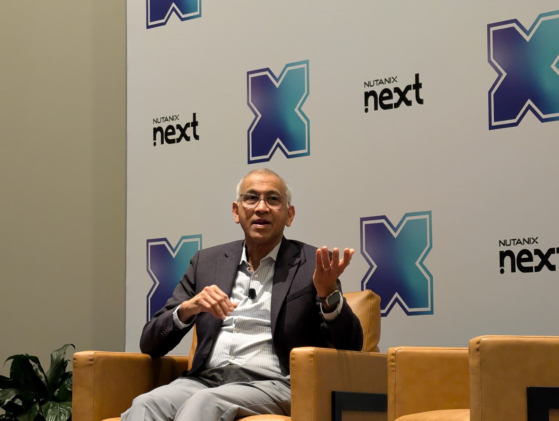 Nutanix-CEO tempert AI-verwachtingen: ‘Het duurt nog jaren voor we echt in het tijdperk van AI-agenten zitten’