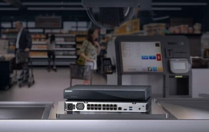 Qnap TVR-AI200 review: NVR met 16 PoE-aansluitingen en AI ingebakken