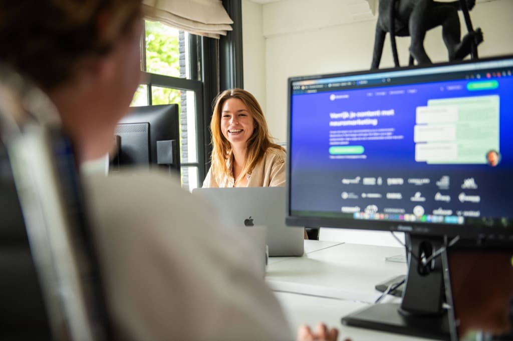 Yellowgrape neemt Markant Internet over