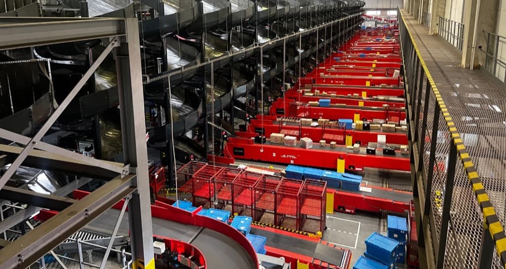 Nova Post koppelt met Vinted-lockers, schaalt op in Nederland