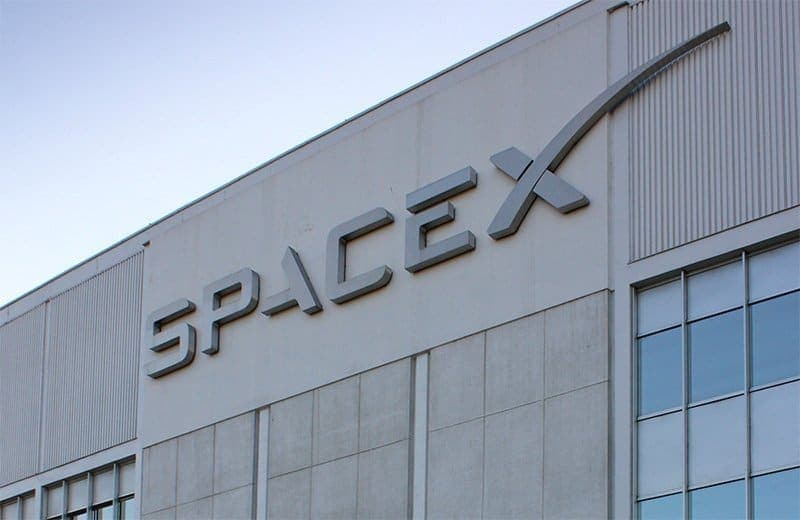 Google betaalt SpaceX maandelijks 920 miljoen dollar voor xAI-rekenkracht